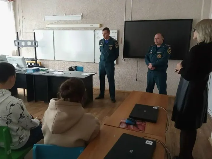 1IK3owz5dA0IIcFrUEjW-8yCGtBKAKAl4sUFFGK_FmrCTKmuEQFTRNAJLoKq0mNG2OvQ07xT3SixZarTIUvR2aUB